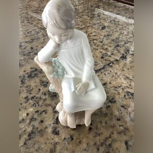 Vintage Lladro Glossy Boy Thinking on Stump Figurine Statue 4876